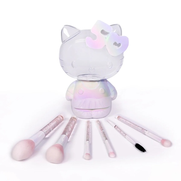 Limited Edition Hello Kitty® 50th 6-PC Brush Gift Set - Picture 1 of 8